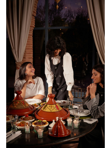 Trendyol черен камък бродирани подробни квадратни яка тъкани Gilet рокля