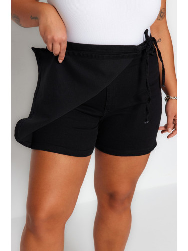 Дамски къси панталони. Trendyol