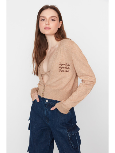 Trendyol X Sagaza Studio Светло кафява бродерия Подробна трикотажна жилетка