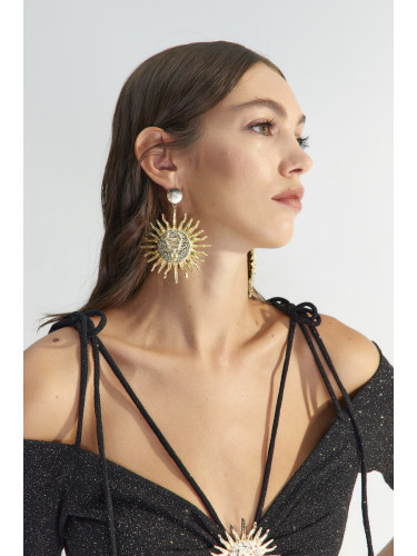 Trendyol X Zeynep Tosun Gold and Sun Figure Earrings