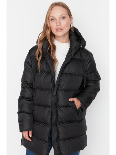 Дамско яке. Trendyol Quilted