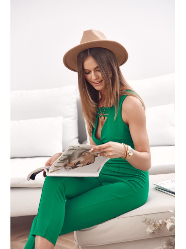 Impressive green overall with thick shoulder straps