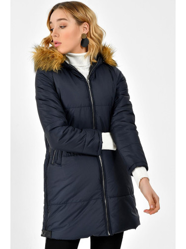 Z6590 DEWBERY WOMAN COAT