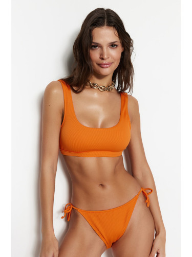 Модерен оранжев бралет текстуриран бикини отгоре