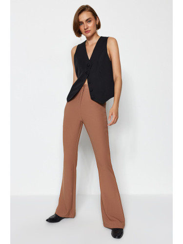 Trendyol светло кафяв испански крак Flare тъкани панталони