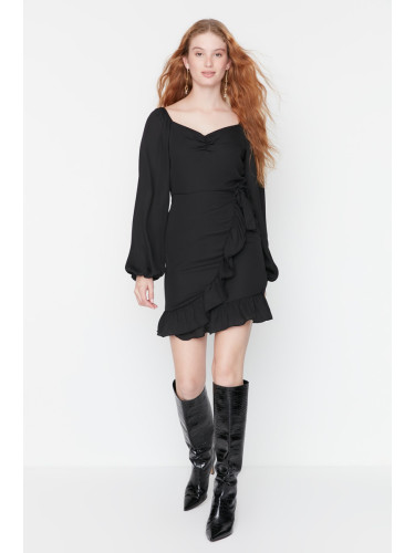 Trendyol черен волан тъкани рокля