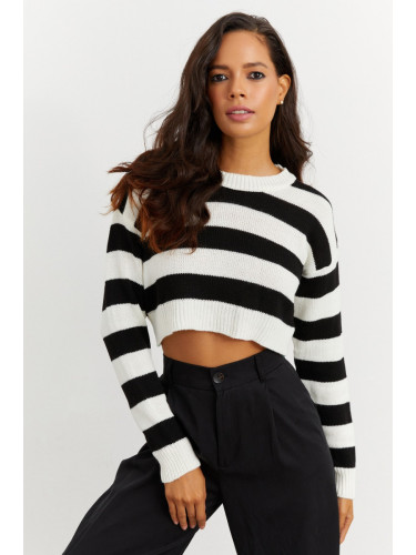 Cool & Sexy Дамски черно-бял раиран къс пуловер