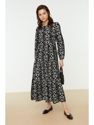 Trendyol черен шарени Crewneck тъкани рокля