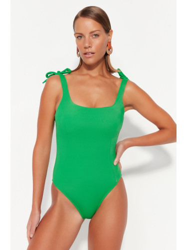 Дамски бански костюм. Trendyol