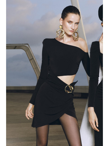 Дамска рокля. Trendyol Cut out