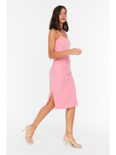 Trendyol розово квадратно деколте цепка подробни тъкани рокля