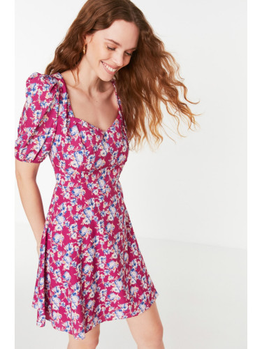 Дамска рокля. Trendyol Floral Patterned