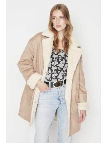 Дамско палто Trendyol Plush