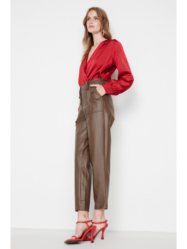 Дамски панталон Trendyol Buttoned