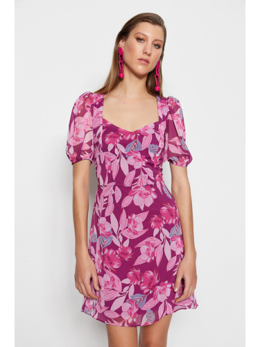 Дамска рокля. Trendyol Floral
