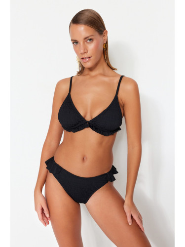 Модерен черен триъгълник Gippie бикини отгоре