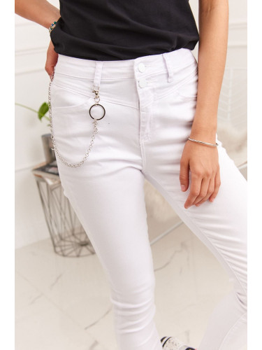 Fitted white denim jeans
