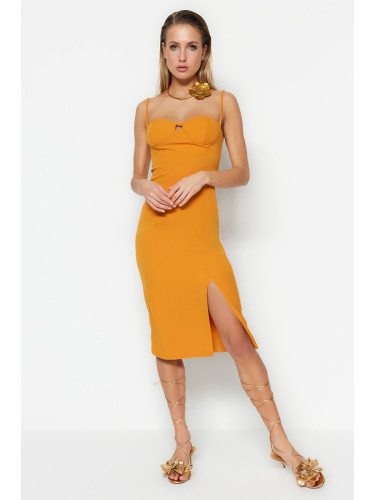 Дамска рокля. Trendyol