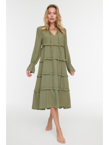 Дамска рокля. Trendyol Frill Detailed