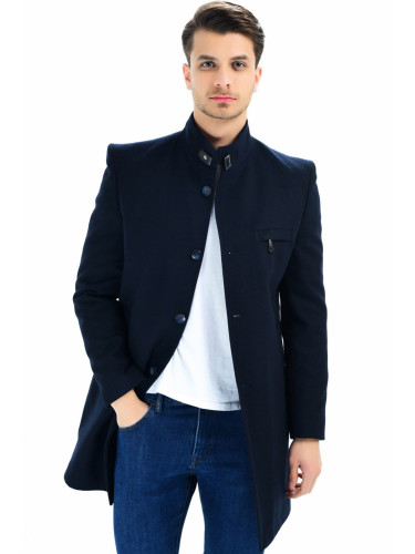 Мъжко палто. dewberry