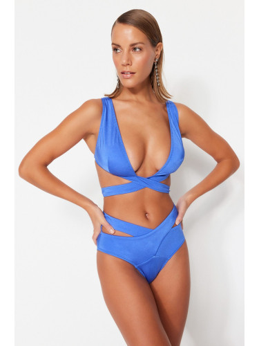 Trendyol Saks триъгълник изрязани/прозорци висока талия висок крак бикини комплект