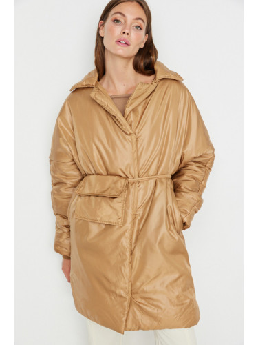 Trendyol с камилска чанта, колан подробни извънгабаритни ватирани бутер яке