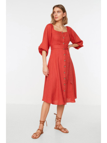 Дамска рокля. Trendyol