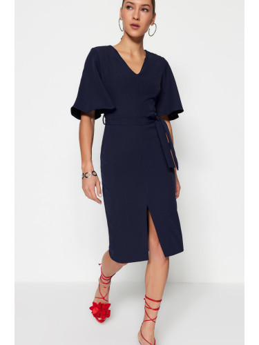 Дамска рокля Trendyol Belted