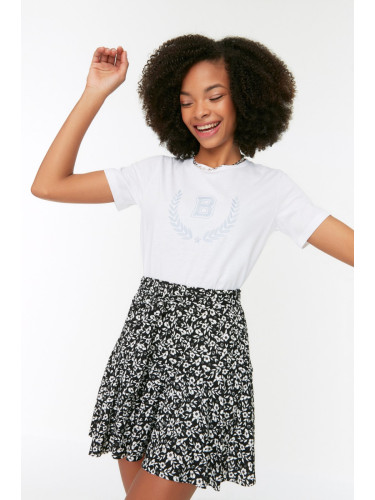 Дамски къси панталони. Trendyol