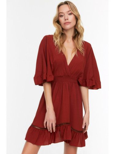 Дамска рокля Trendyol Ruffled