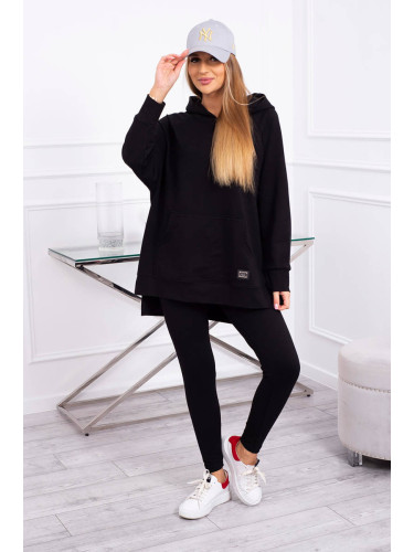 Set with a sweatshirt in black color