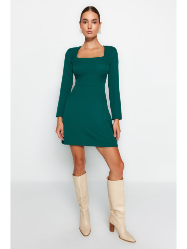 Trendyol изумрудено зелено квадратно деколте мини тъкани рокля