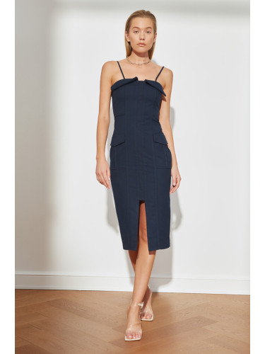 Модерен тъмносин джоб и цепка детайл рокля