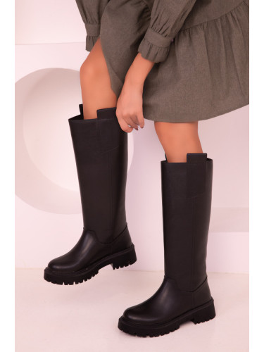 Soho Black Women's Boots 17469