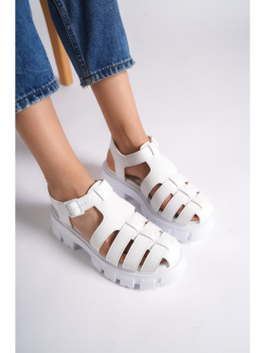 Capone Outfitters Capone Women's Thick-soled Gladiator White Sandals