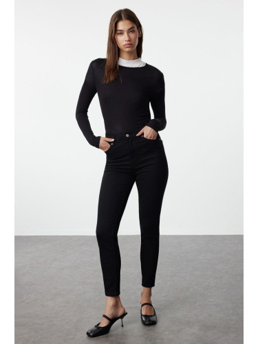 Дамски дънки Trendyol Skinny