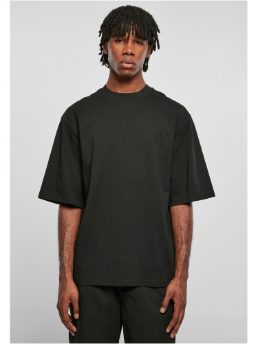 Eco-friendly oversized t-shirt with black sleeves