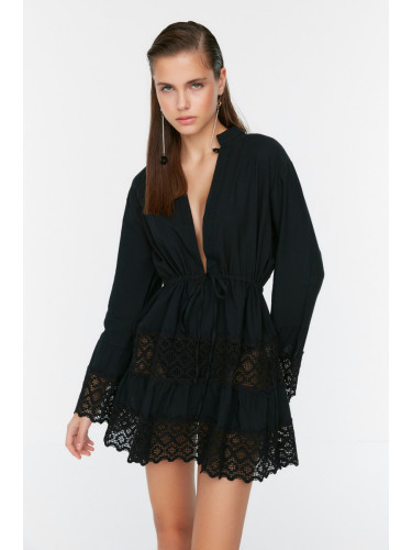 Дамска плажна рокля. Trendyol