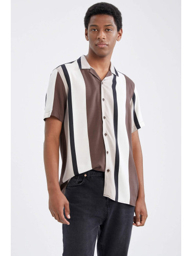 DEFACTO Regular Fit Printed Viscose Short Sleeve Shirt