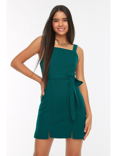 Дамска рокля Trendyol Slit detailed