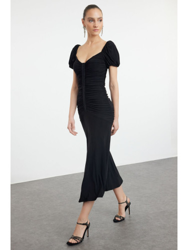 Дамска рокля. Trendyol