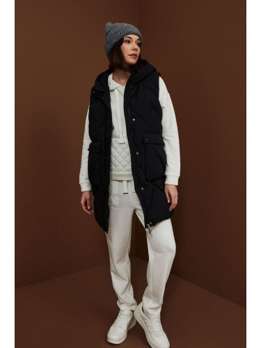 Яке със свалящи се ръкави