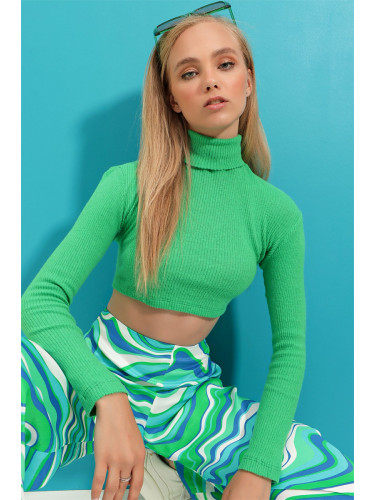 Тенденция Alaçatı Stili Дамски зелени Поло кадифе Основни Crop тялото блуза