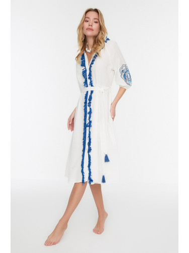 Дамска рокля Trendyol Tassel