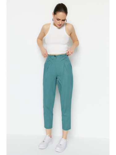 Дамски панталон. Trendyol Striped