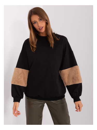 Black plain oversize sweatshirt with fur accents