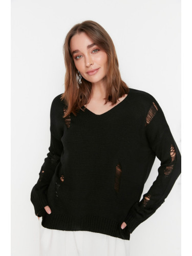 Модерен черен трикотаж с дренажен пуловер