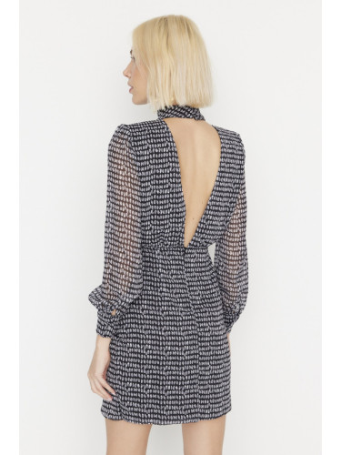 Дамска рокля. Trendyol