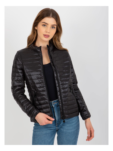 Черно преходно ватирано яке без качулка