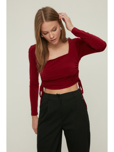 Trendyol Burgundy Square Neck Gathered Detail Fitted/Sleeping Crop Elastic Knitted Blouse